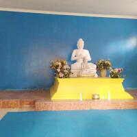 umat-buddha-desa-kotesan-klaten-menunggu-waktu-untuk-habis