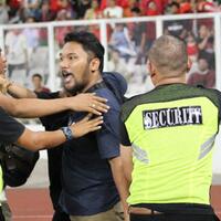 sepakbola-indonesia-dirusak-suporter-indonesia