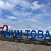 tak-ada-rencana-wisata-halal-di-danau-toba