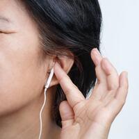 yang-sering-pake-headset-earphone-wajib-baca--cara-merawat-telinga