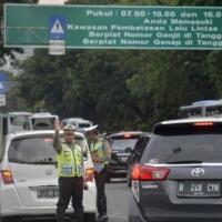 awas-ya-langgar-ganjil-genap-kena-tilang-rp-500-ribu