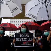 penolakan-versus-dukungan-revisi-uu-kpk