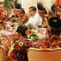 berbagai-tanggapan-tentang-janji-presiden-jokowi-bangun-istana-kepresidenan-di-papua