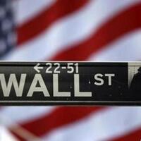 wall-street-meroket-didukung-naiknya-saham-apple-hingga-32