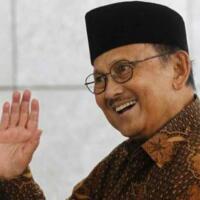 habibie-bapak-demokrasi-indonesia