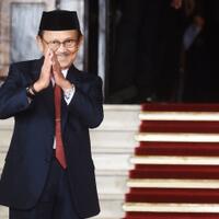 habibie-tinggalkan-banyak-warisan