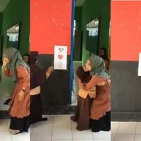 viral-video-guru-melakukan-salam-tos-dan-peluk-lihat-dijamin-terharu-gan