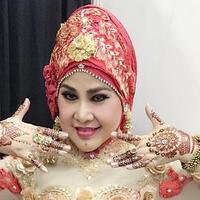 alami-gangguan-jiwa-anak-elvy-sukaesih-ngamuk-di-jatinegara