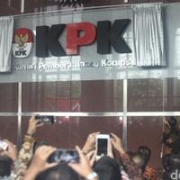 penasihat-kpk-tsani-sebut-firli-bakal-berhadapan-dengan-internal-kpk