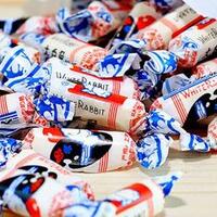 permen-legendaris-quotwhite-rabbitquot-mengandung-protein-babi