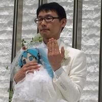 wibu-sinting-akihiko-yang-memilih-menikah-dengan-anime