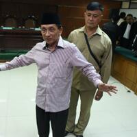 fuad-amin-dan-pejabat-yang-meninggal-saat-jalani-hukuman