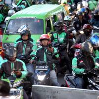 gojek-dan-grab-saling-klaim-kuasai-pasar