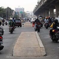pemprov-dki-vs-pupr-masalah-trotoar-di-tengah-jalan