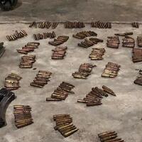 geledah-rumah-anggota-kkb-di-aceh-polisi-sita-senpi-ratusan-amunisi