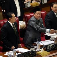 dugaan-transaksional-pemerintah-dan-dpr-di-balik-ngebutnya-pengesahan-beragam-uu