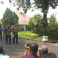 fahri-hamzah-sebut-pimpinan-dpr-temui-jokowi-bahas-rkuhp