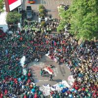 foto-spanduk-unjuk-rasa-tolak-ruu-kpk-khup-ini-bikin-sakit-perut