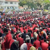 gabungan-mahasiswa-demo-di-dprd-kota-malang-apa-saja-tuntutannya