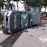 rsl-yang-tunggangi-demo-mahasiswa-ricuh-di-medan-ternyata-teroris