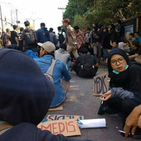polisi-perusuh-demo-bukan-mahasiswa-polanya-mirip-22-mei