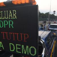 demonstrasi-berakhir-ricuh-ekonomi-bisa-kena-imbas