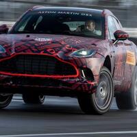 aston-martin-dbx-suv-pertama-milik-aston-martin