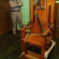 beda-jabatan-beda-pula-kursinya