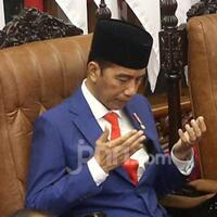 3-kasus-besar-jadi-amunisi-menggoyang-presiden-jokowi