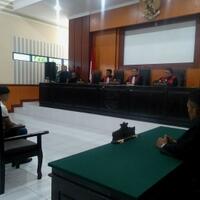 pedofil-di-kendari-divonis-20-tahun-penjara