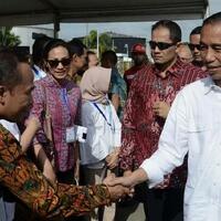 capaian-besar-5-tahun-jokowi-bbm-satu-harga-hingga-freeport
