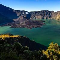 objek-wisata-ini-berubah-jadi-abu-karena-puntung-rokok-terbaru-kawah-putih-bandung