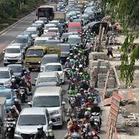 anies-sengaja-kurangi-lajur-jalan-agar-warga-naik-angkutan-umum
