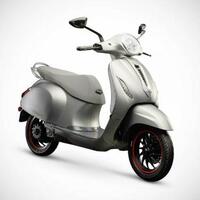 skuter-listrik-pertama-bajaj-mampu-melaju-hingga-100-km