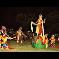 sintren-tarian-mistis-dari-cirebon-yang-melibatkan-roh-bidadari