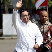 menurut-anda-mahfud-md-cocok-jadi-jaksa-agung-atau-menkumham