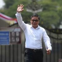 mengenal-alue-dohong-tokoh-dayak-pertama-jadi-pejabat-negara