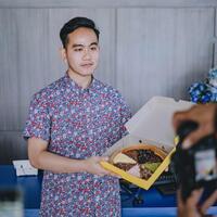 gerindra-siap-pasangkan-gibran-dengan-cucu-bung-karno-di-pilkada-solo