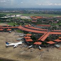 ayo-dukung-bandara-soekarno-hatta-menjadi-bandara-terbaik-dunia