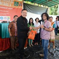 bupati-remigo-narasumber-pada-kongres-masyarakat-adat-nusantara-v