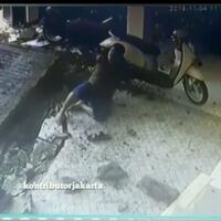 niat-sedot-septic-tank-petugas-ini-malah-tewas-ini-videonya