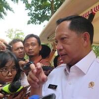 tito-kepala-daerah-mau-mengabdi-lalu-merugi-bullshit