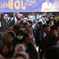 ekonomi-melambat-jumlah-pengangguran-di-indonesia-bertambah