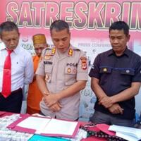 di-gowa-ada-orang-jual-tiket-masuk-surga