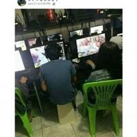 so-sweet-cowok-gamer-rela-melakukan-hal-ini-demi-ceweknya