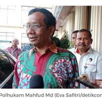 pemerintah-akan-tolong-hrs-bayar-overstay-mahfud-saya-bantu-kalau-butuh-uang