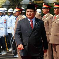 jangan-lagi--benturkan--prabowo-soal-hrs-fokus-perkuat-pertahanan-nasional