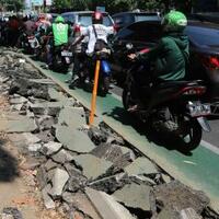 pemprov-dki-jakarta-diingatkan-supaya-tak-ngasal-bongkar-jalur-sepeda