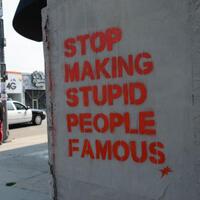 tren-bongkar-saldo-atm-artis-mulai-dicibir-bill-gates-ngakak-kalau-nonton