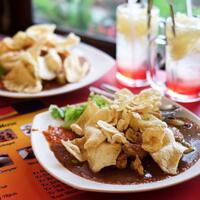 tahu-tek-makanan-khas-jawa-timur-yang-bikin-nagih